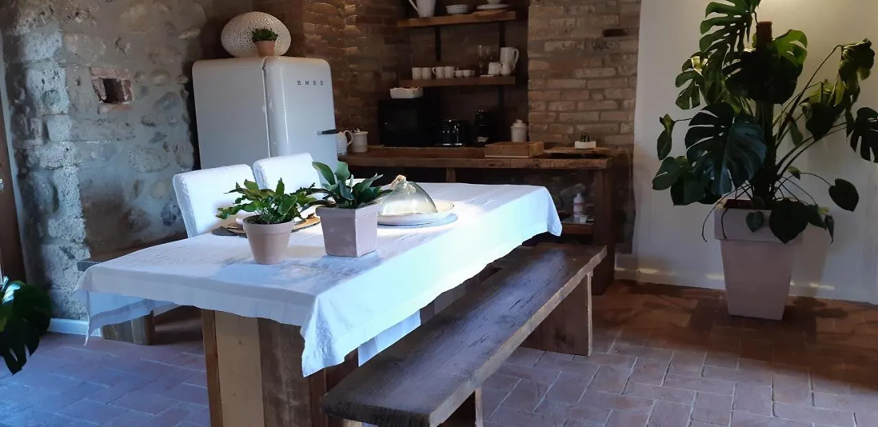 La Torre Medioevale Bed & Breakfast Marne di Filago Italy