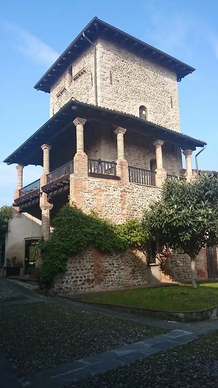 La Torre Medioevale Bed & Breakfast Marne di Filago