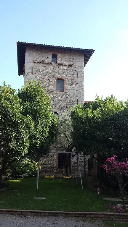 La Torre Medioevale Bed & Breakfast Marne di Filago